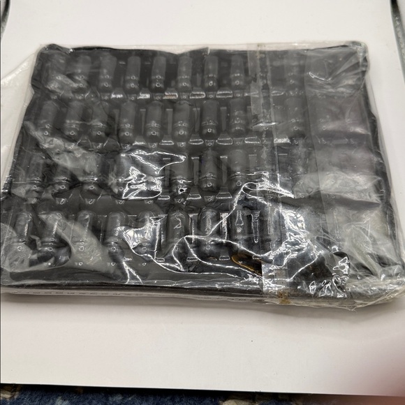 Multi-Color Nail Art Glitter Kit - Assorted Decorative Accents - Picture 4 of 4